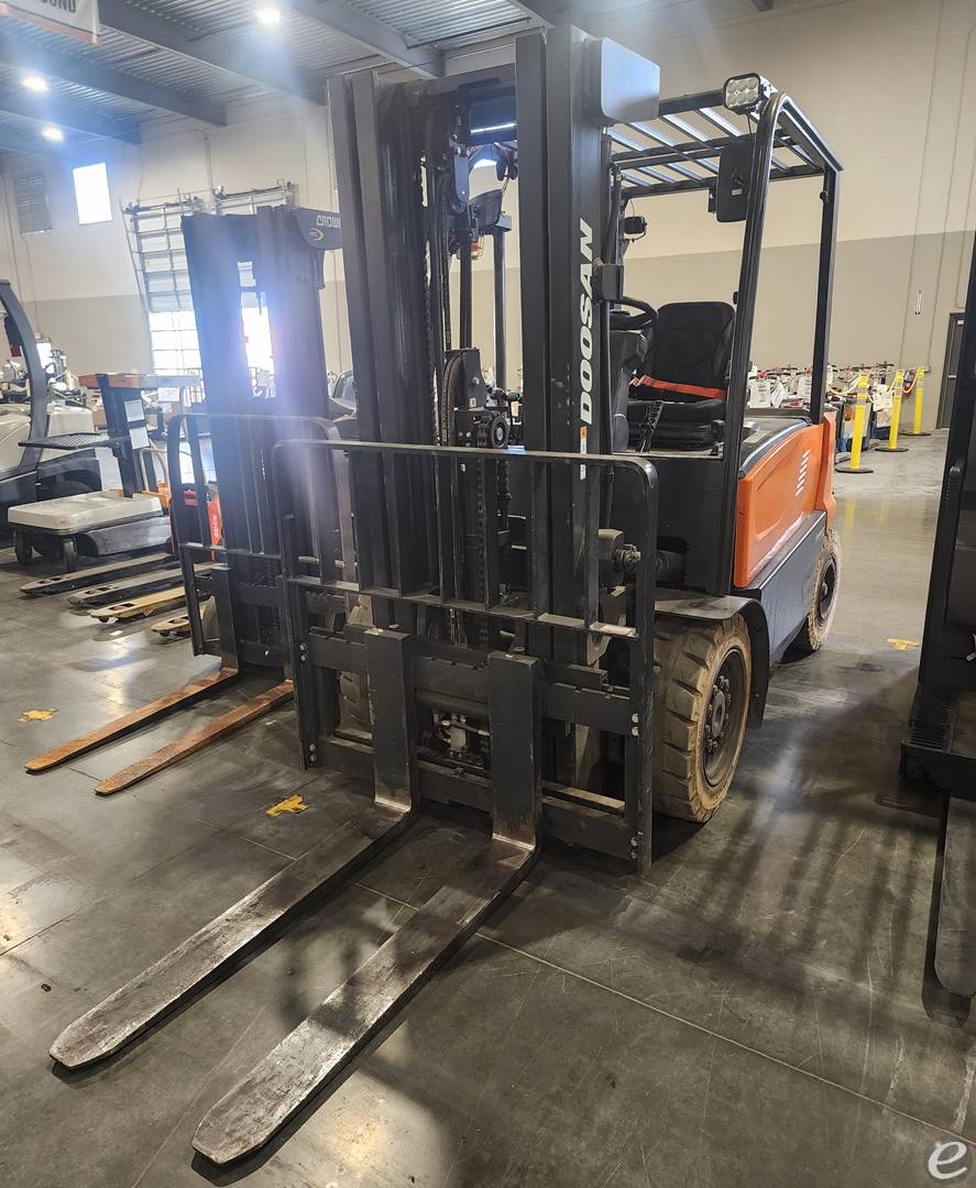 2023 Doosan B40X-7