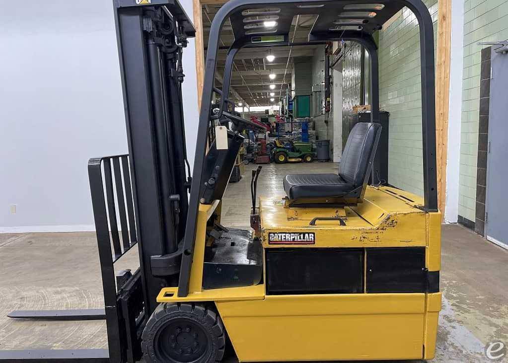 1992 Cat                                       F30 Electric Forklift - 123Forklift