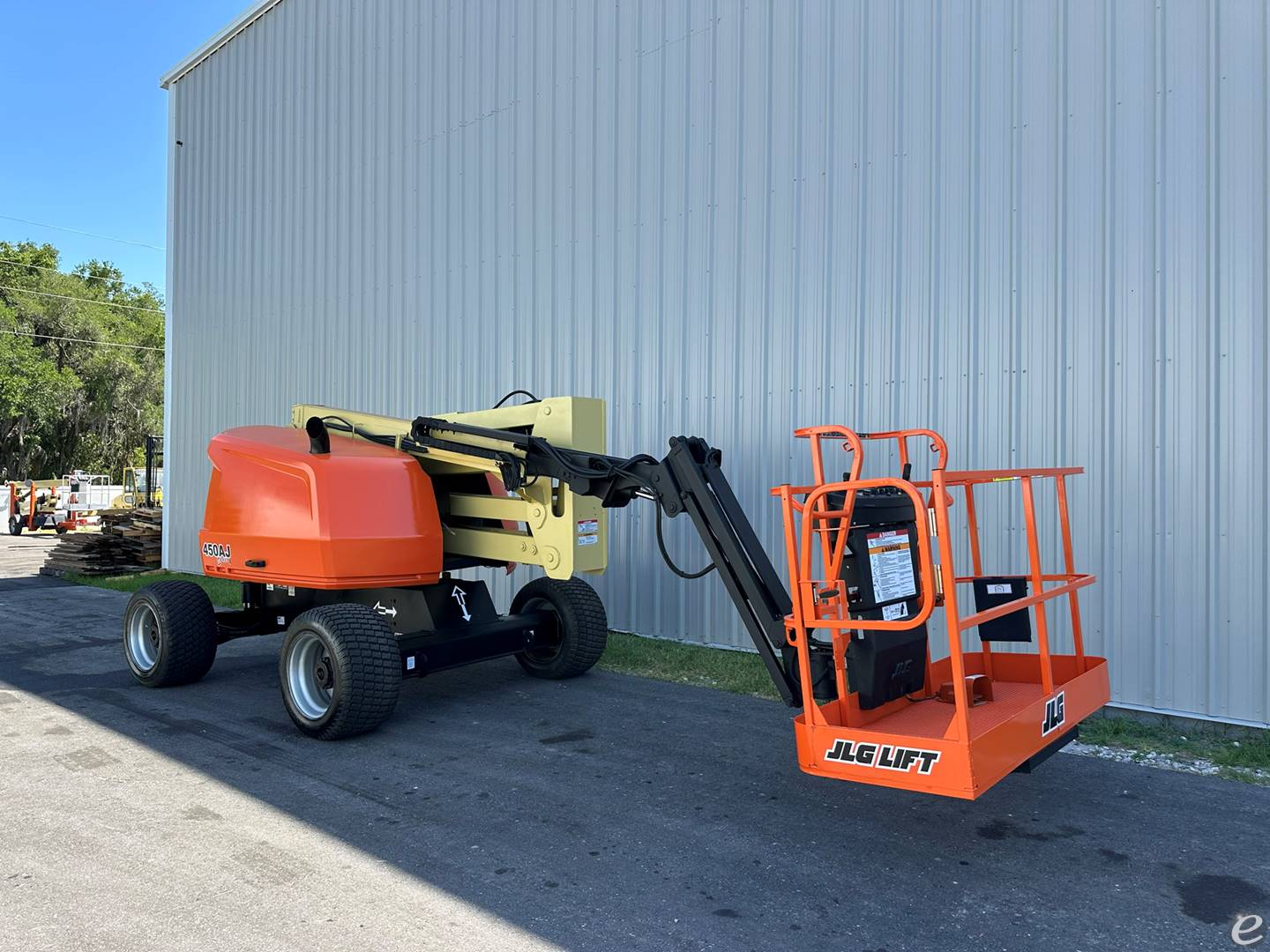 2016 JLG 450AJ