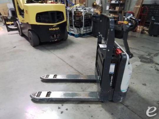 2018 Unicarriers WLXT2W7S22V Electric Forklift - 123Forklift