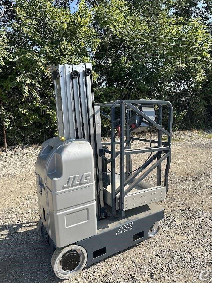 2010 JLG 20MVL