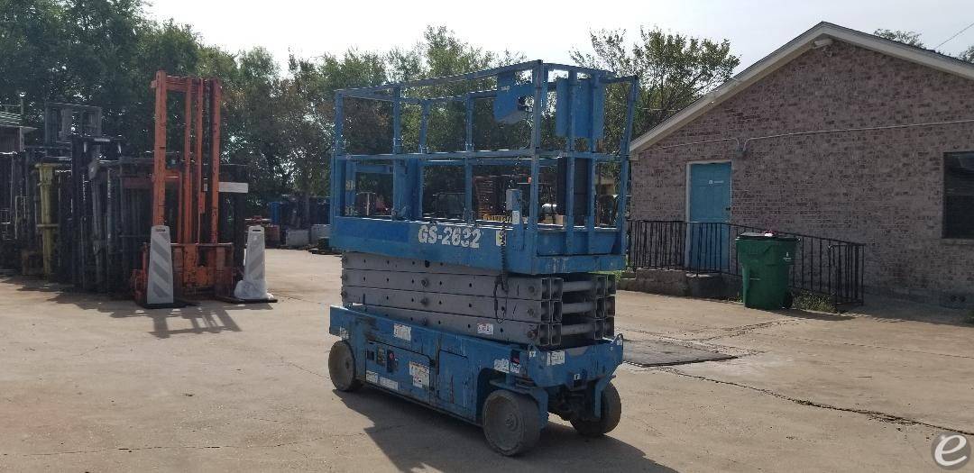 2012 Genie GS2632