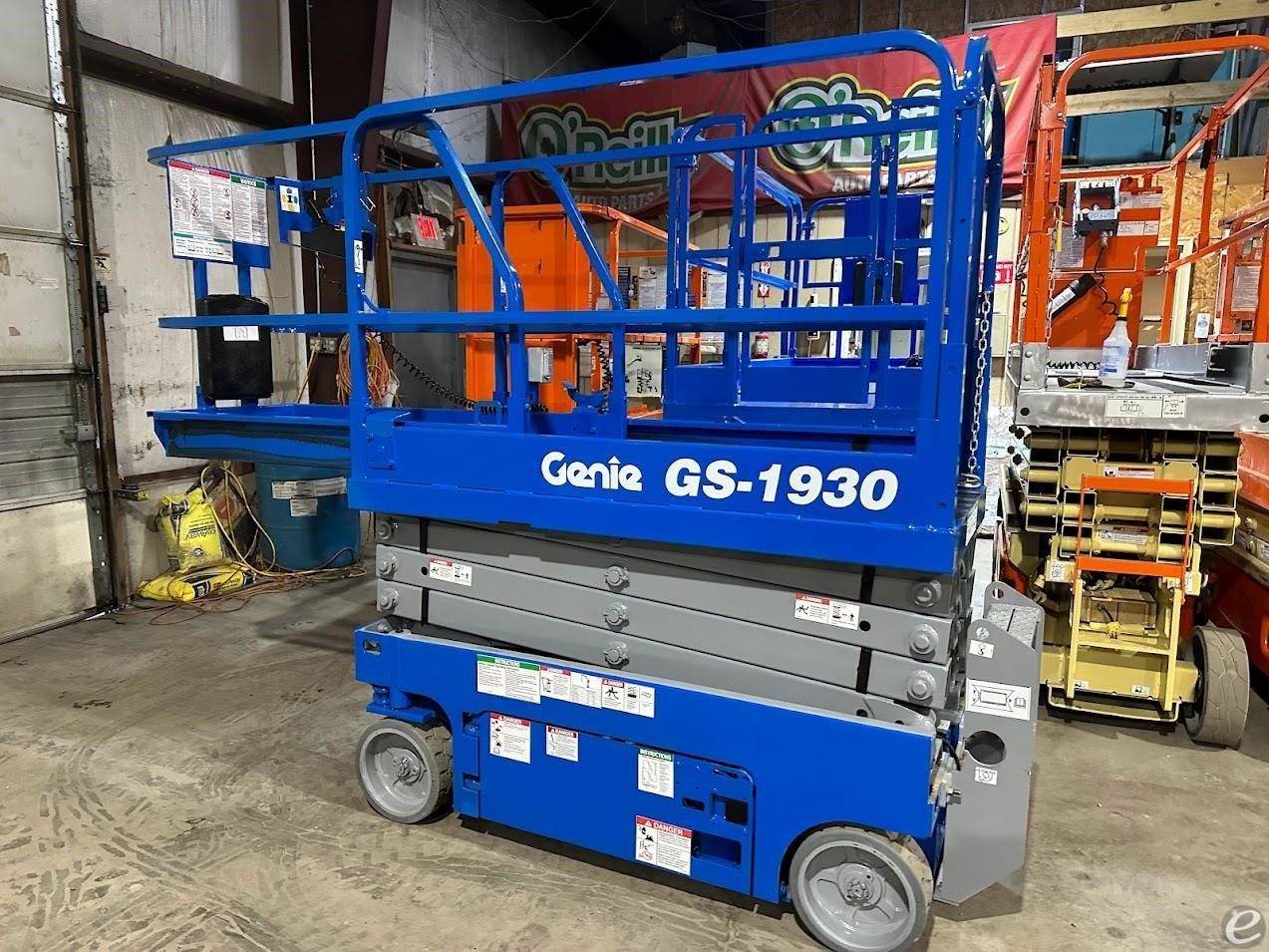 2014 Genie GS1930 Electric Scissor Lift - 123Forklift