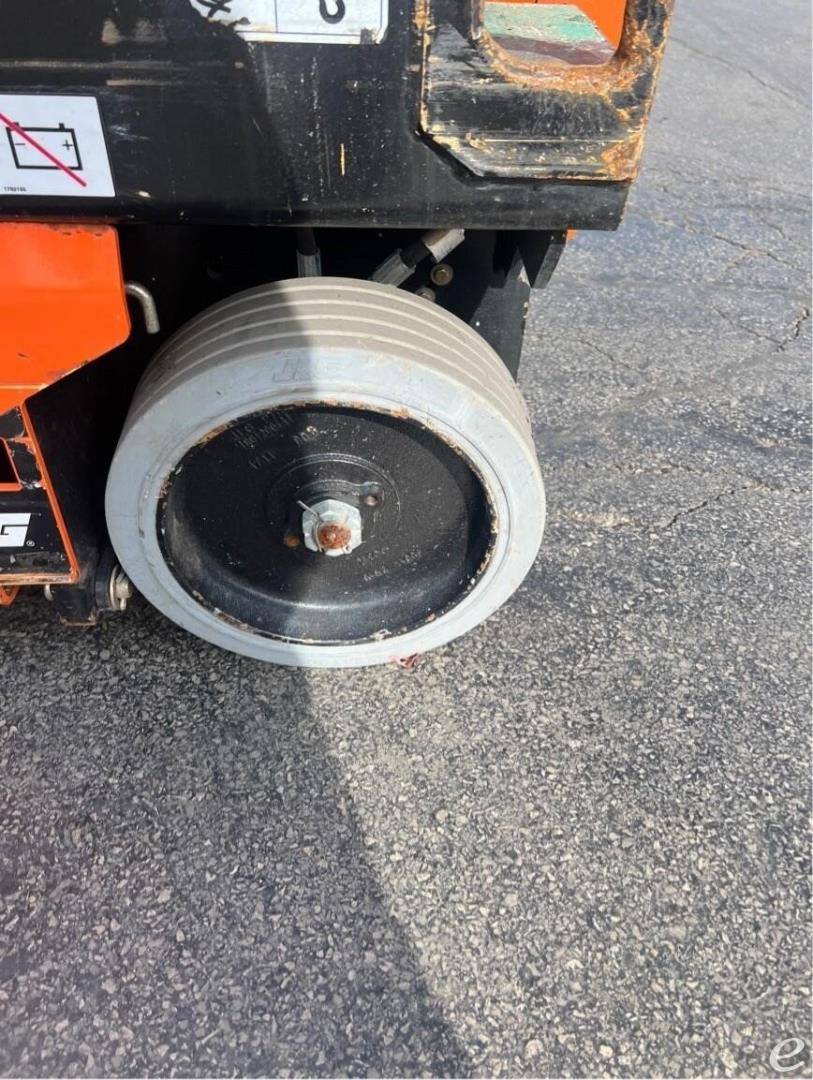 2021 JLG R1932i