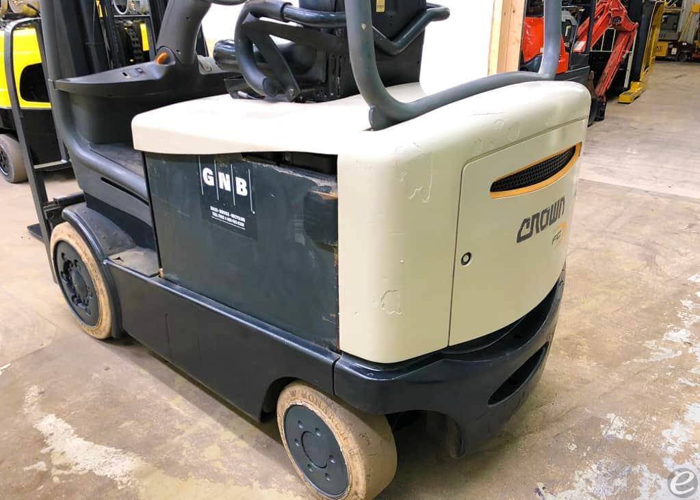 2018 Crown FC5000 series Electric Forklift - 123Forklift