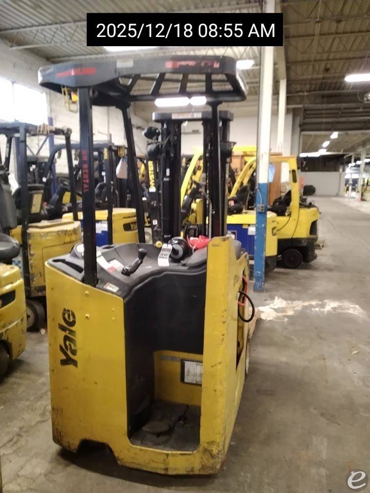 2015 Yale ESC030AD