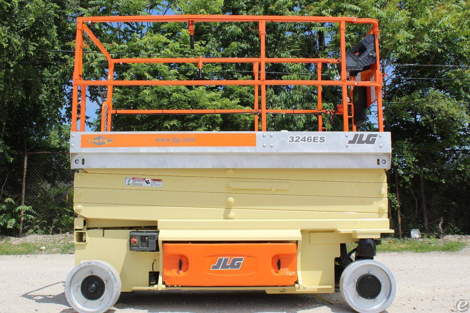 2013 JLG 3246ES Electric Scissor Lift - 123Forklift