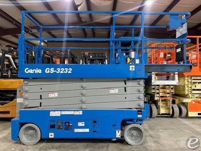 2014 Genie GS3232