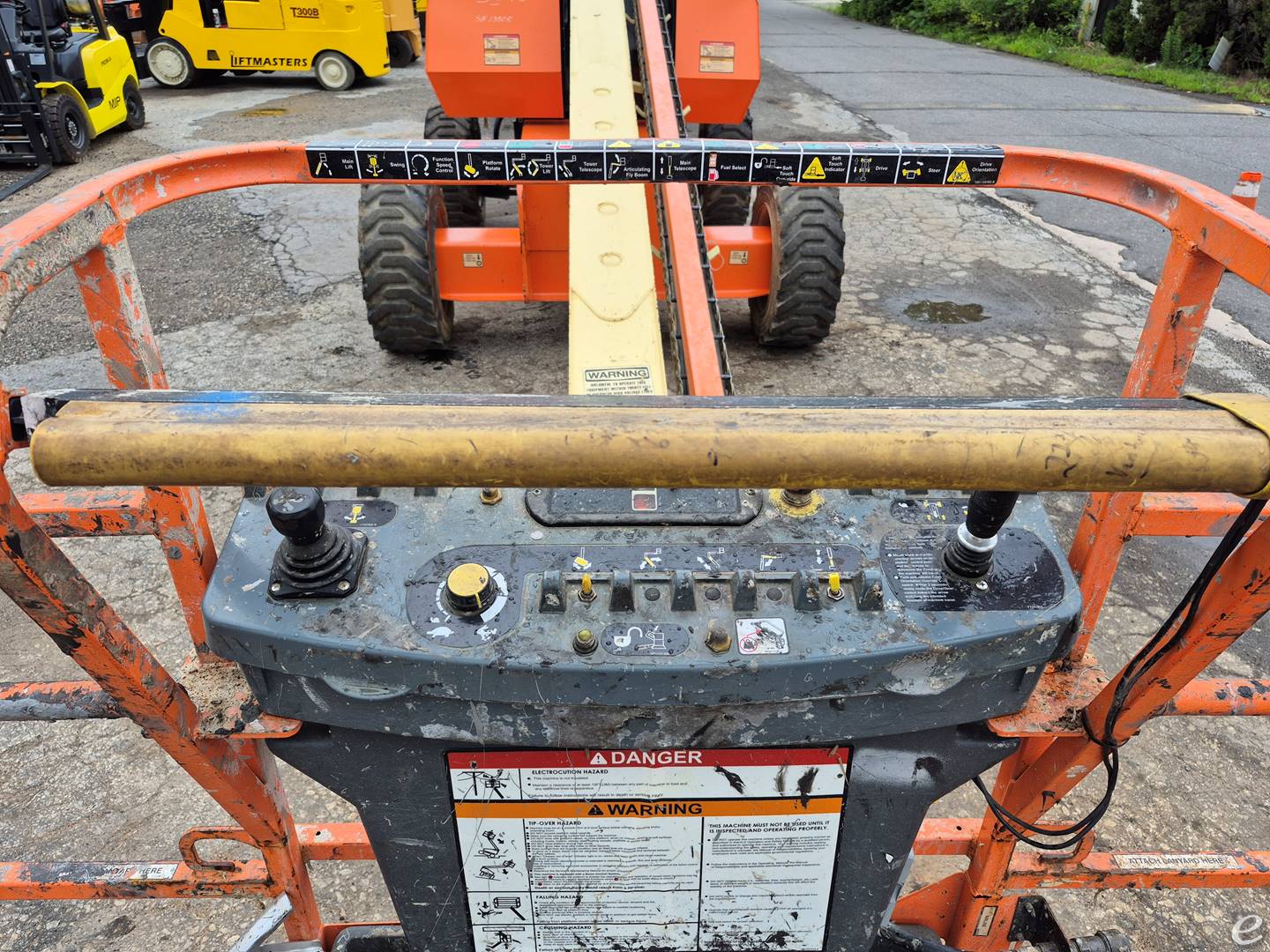 2016 JLG 600S