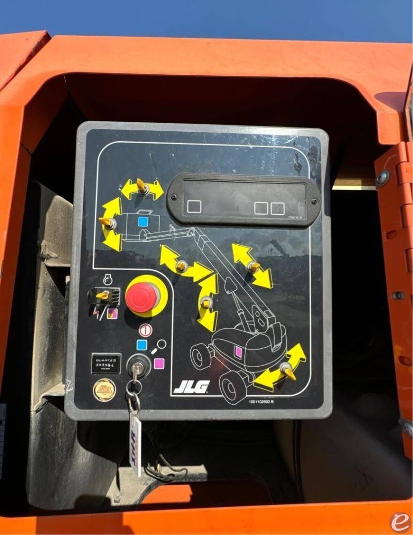 2018 JLG 860SJ