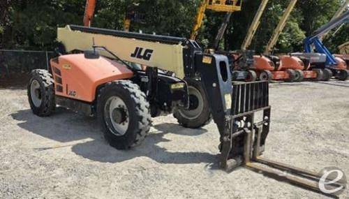 2019 JLG 943
