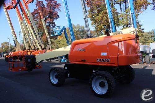 2023 JLG 600S