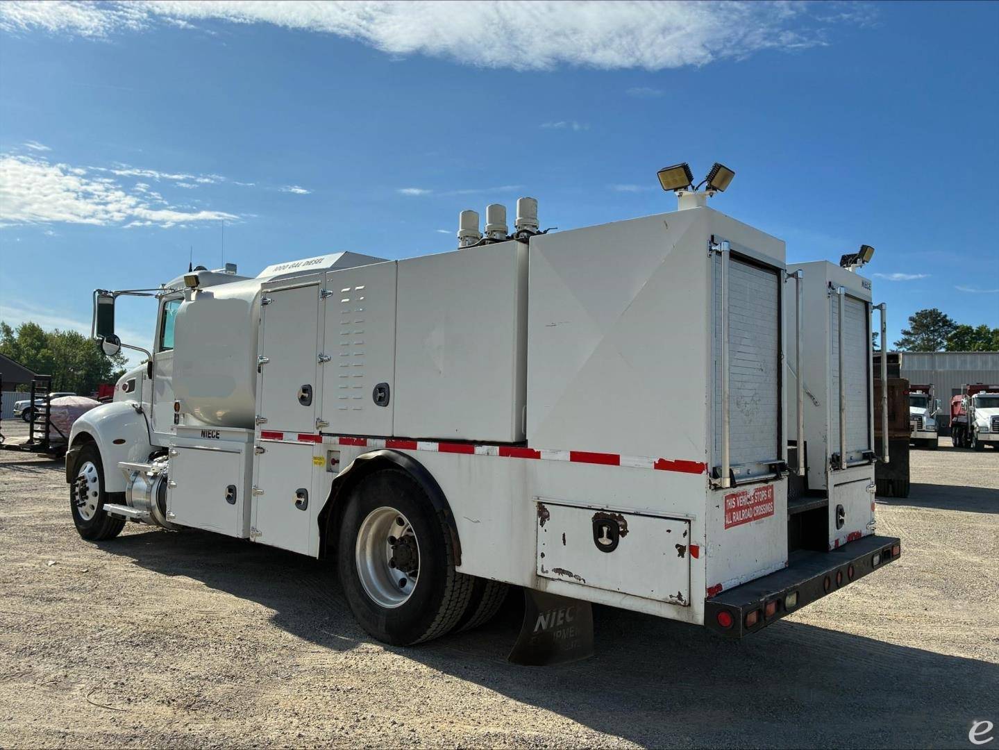 2018 Peterbilt 337