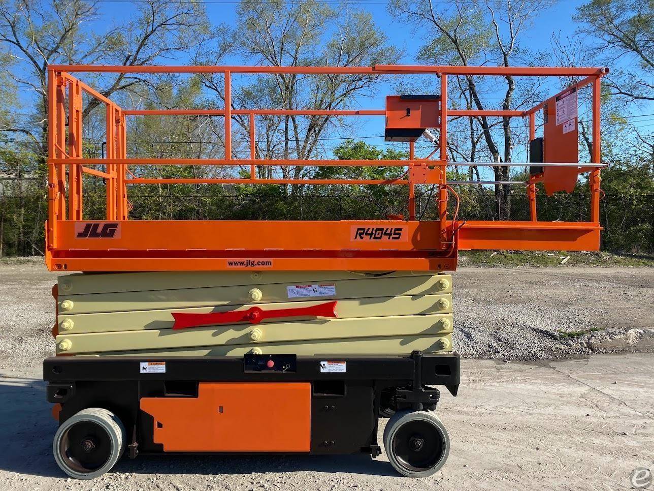 2018 JLG 4045R Electric Scissor Lift - 123Forklift