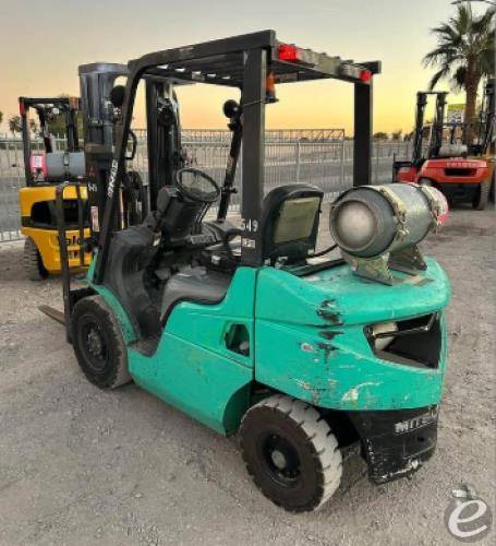 2008 Mitsubishi FG25N