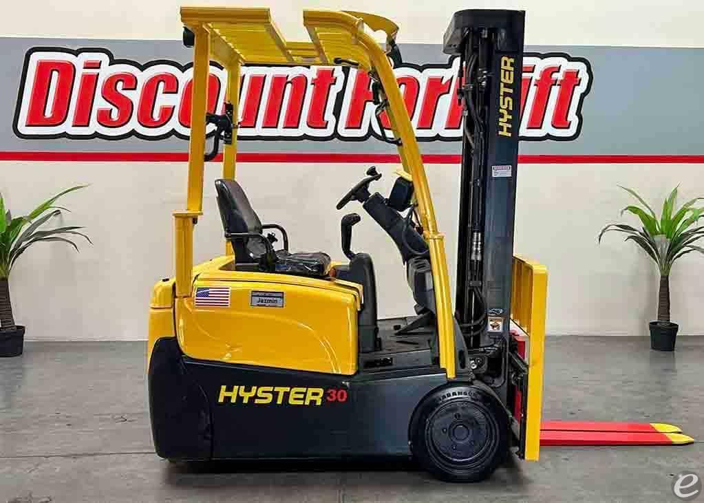2020 Hyster J30XNT