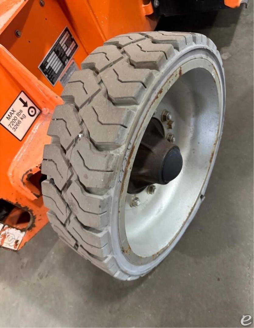 2015 JLG E400AJPN