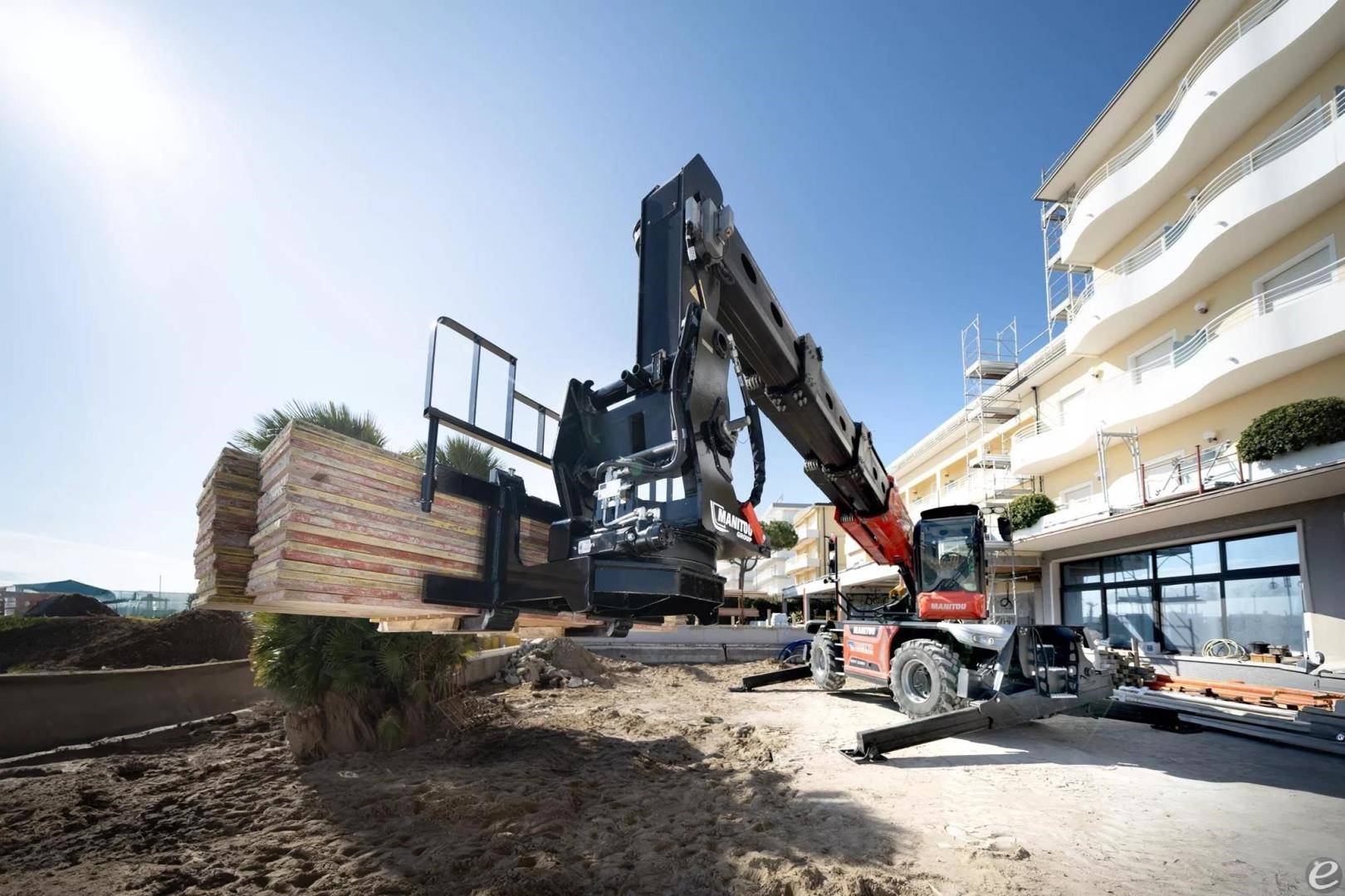 2025 Manitou R-EVOLUTION TILTING FORK CARRIAGE (MRT)