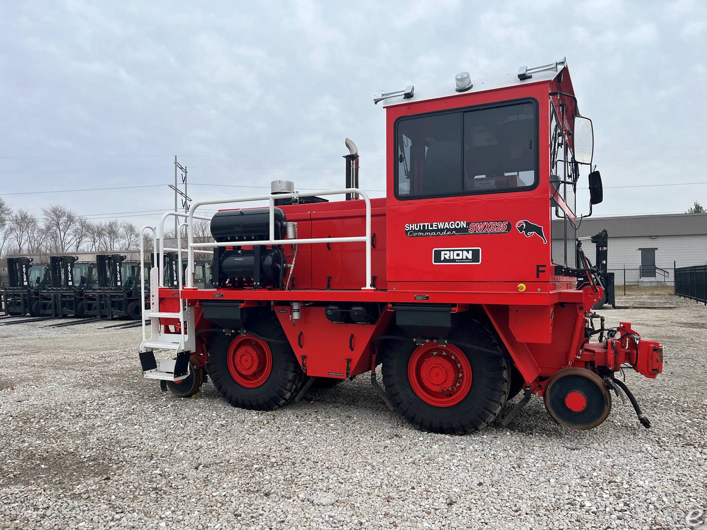 2022 Shuttlewagon SWX525