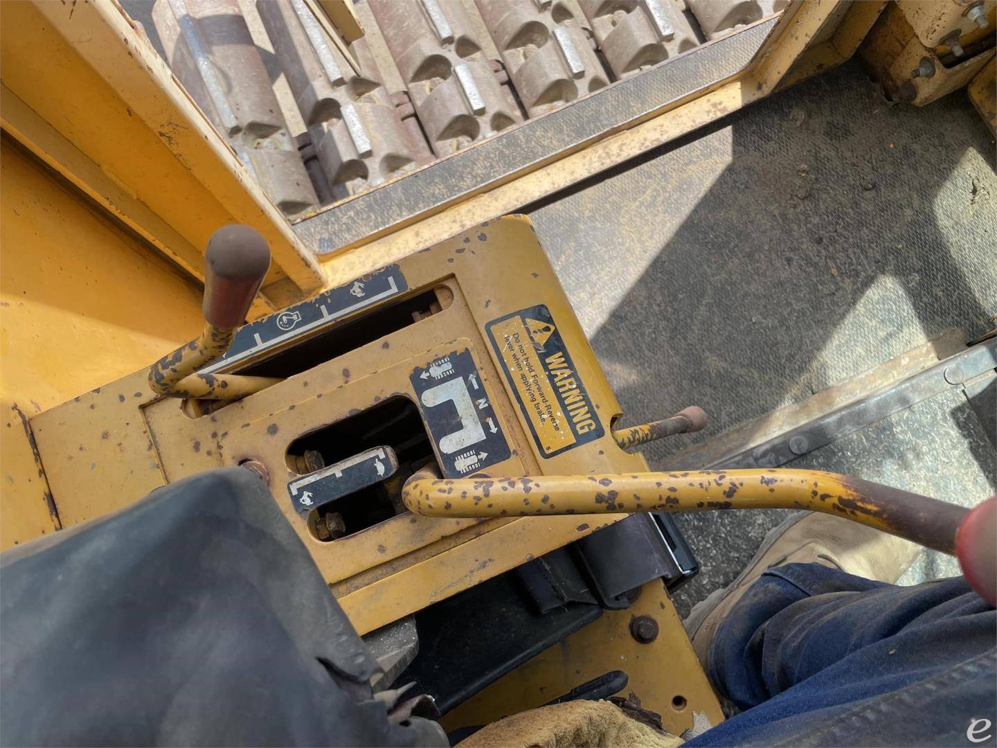1988 John Deere 850B LGP