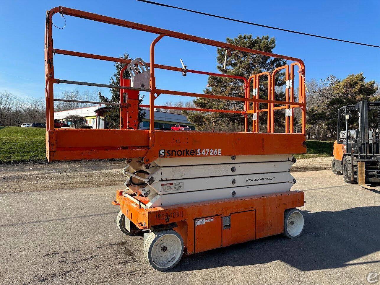 2016 Snorkel S4726E Electric Scissor Lift - 123Forklift