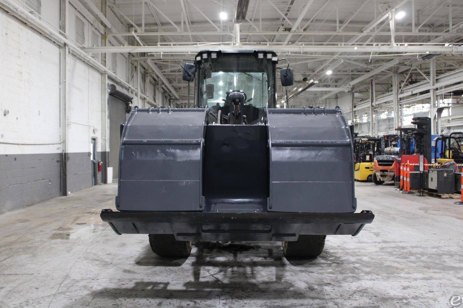 2022 Case 621G