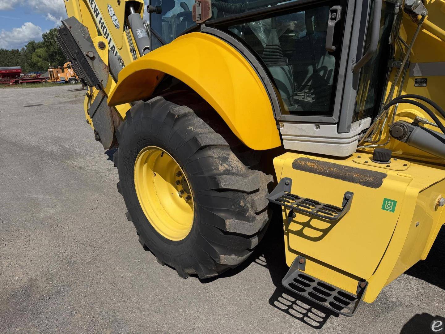 2006 New Holland B95