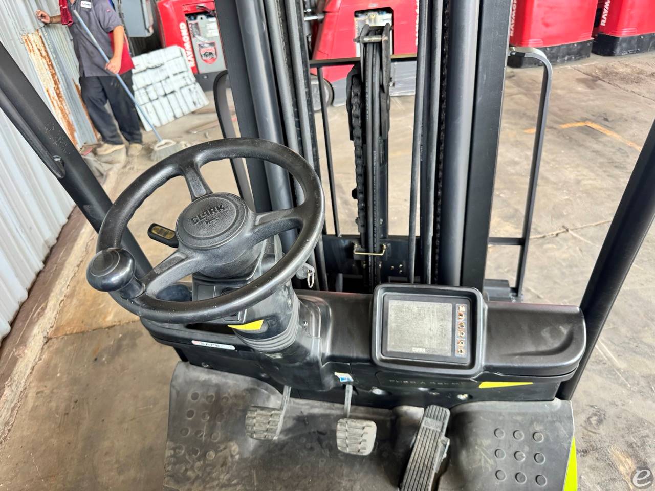 2018 Clark S25CL