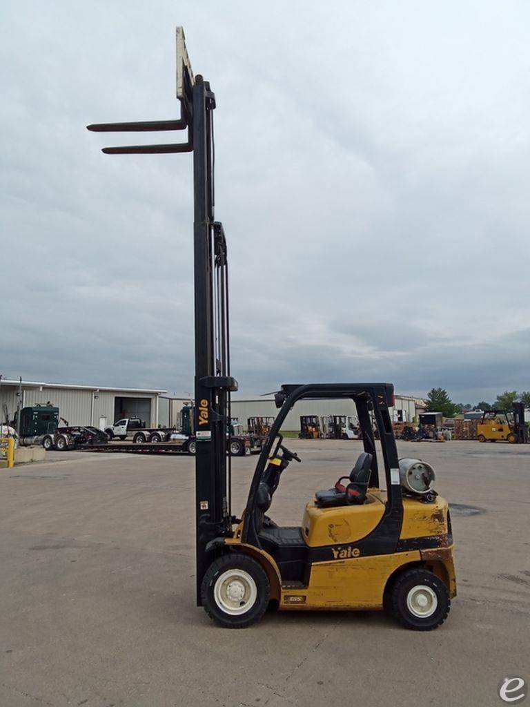 2016 Yale GLP050VX