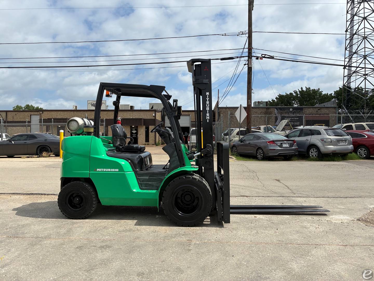 2018 Mitsubishi FG40N