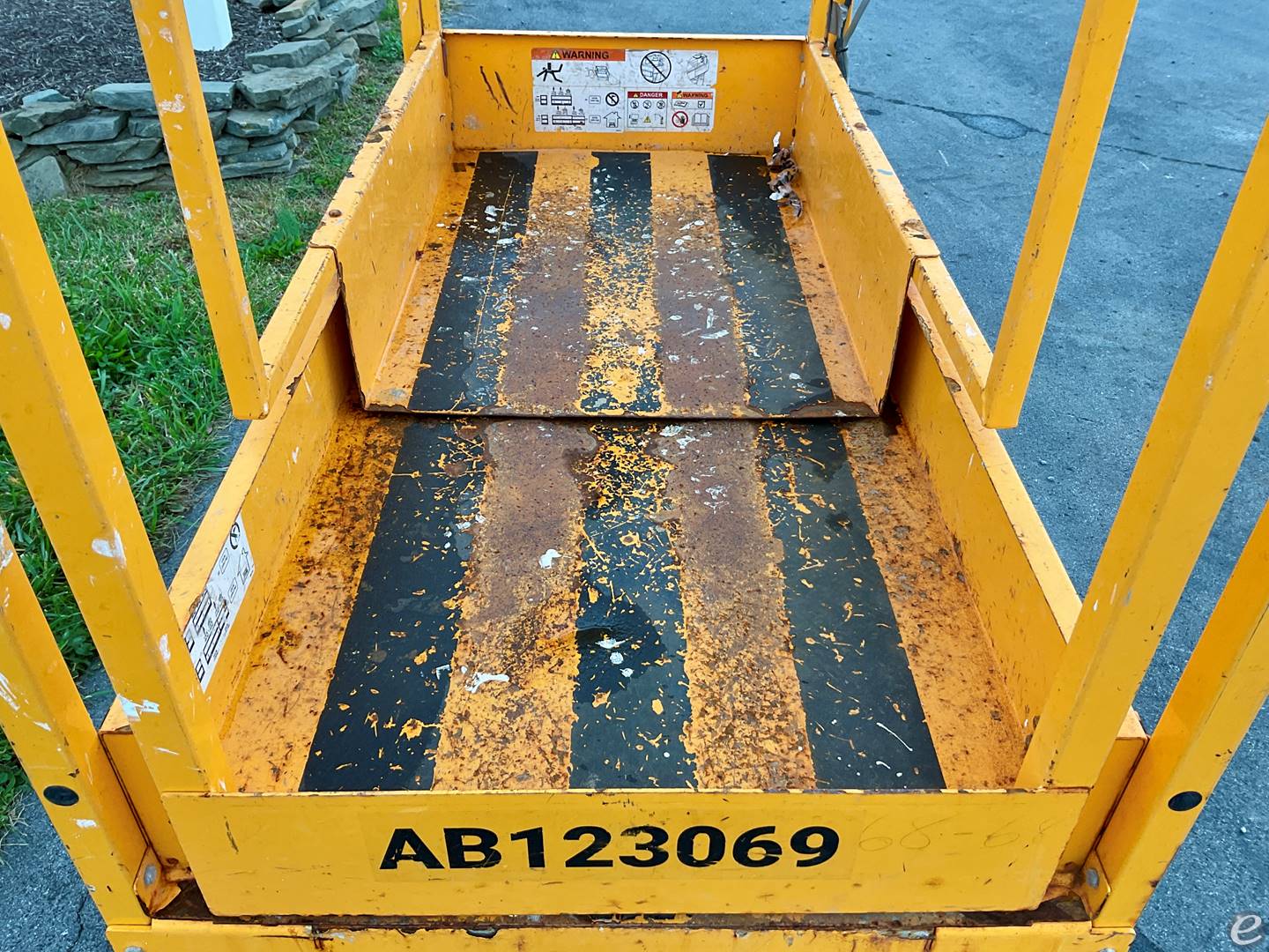 2017 Hy-Brid Lifts HB1230S3