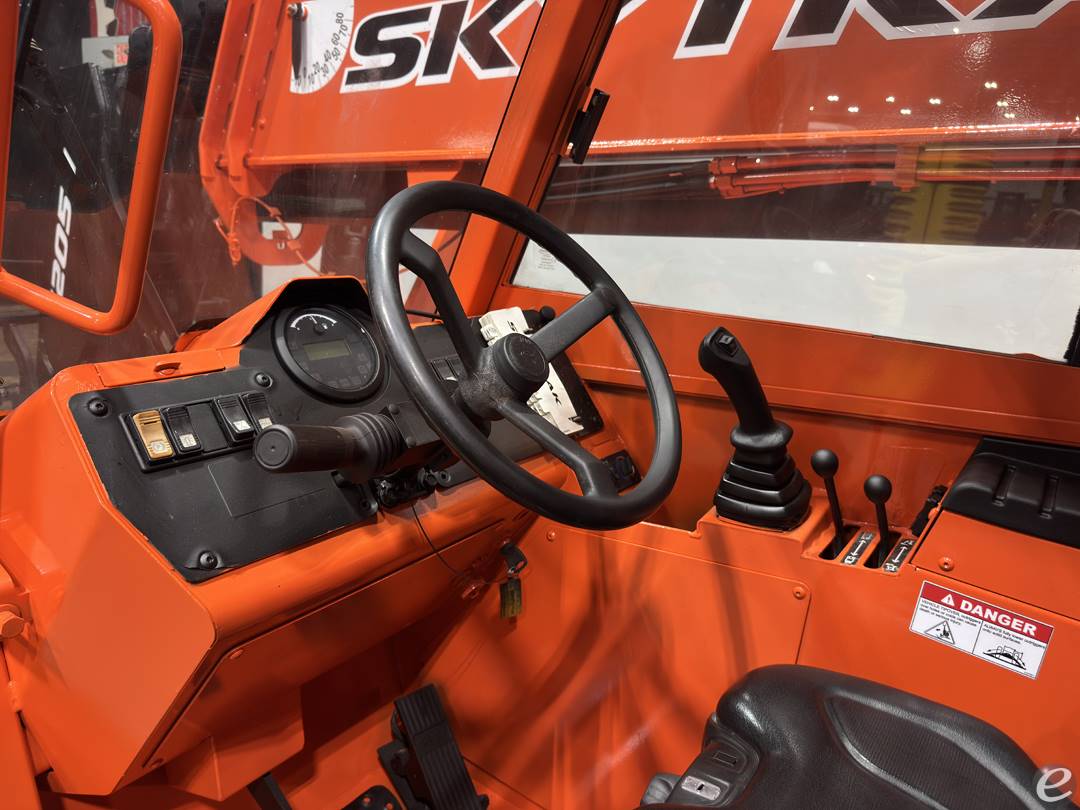 2020 Skytrak 12054