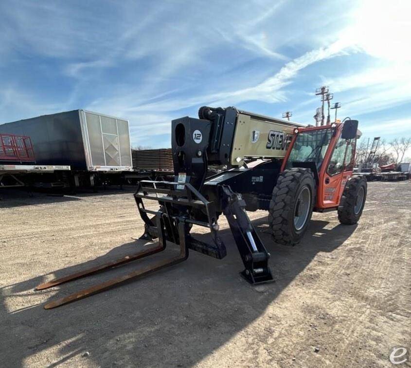 2022 JLG 1255