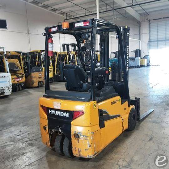 2017 Hyundai 18BT-9