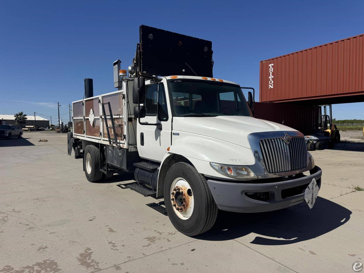 2009 International DURASTAR 4300