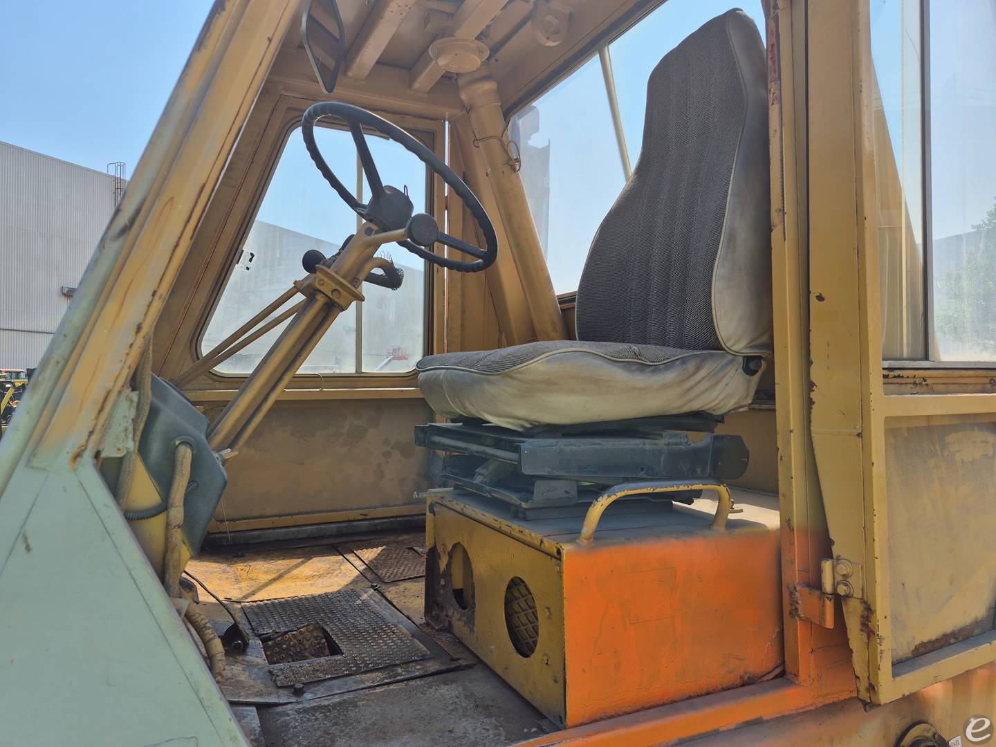 Cat V300