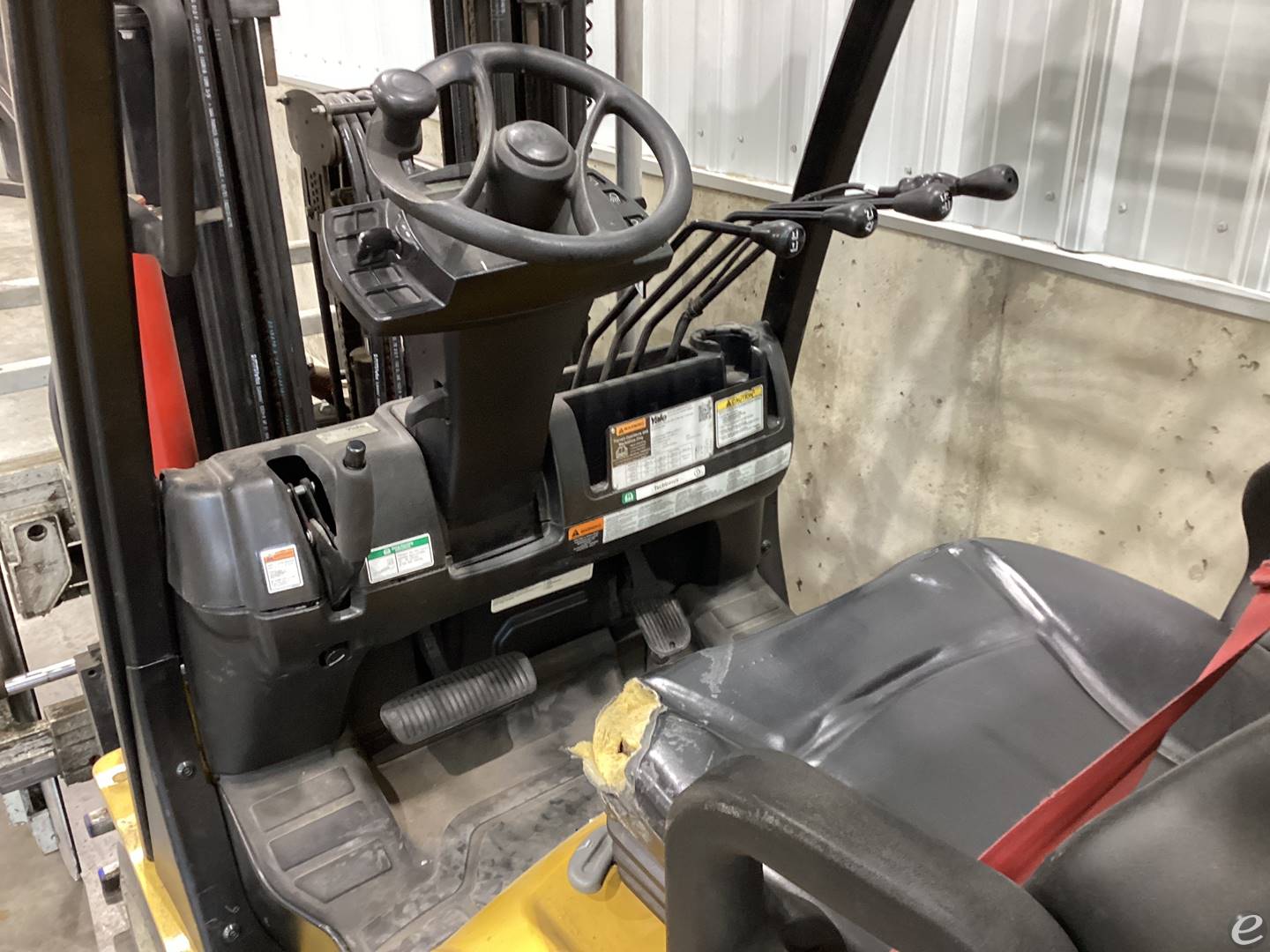 2021 Yale GC050VX
