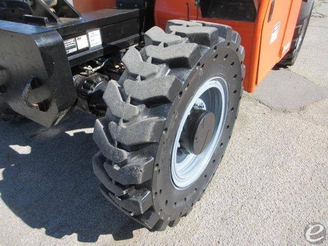 2015 JLG G9-43A