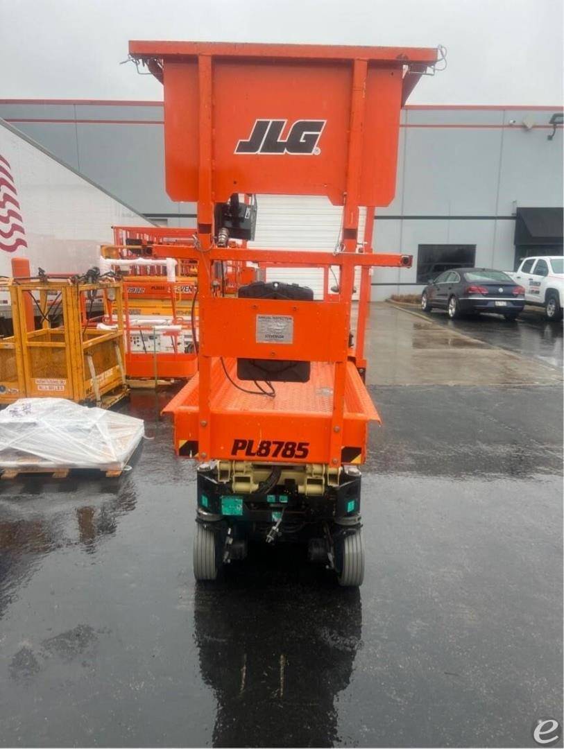 2021 JLG R1932i