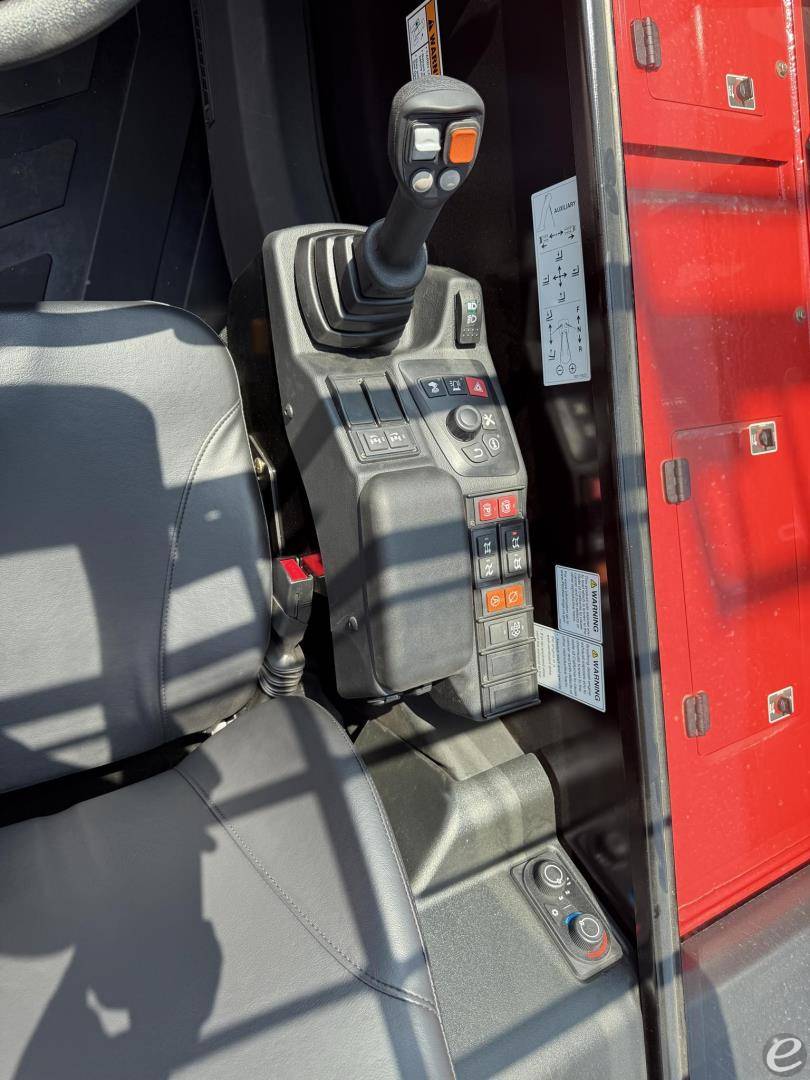 2025 Manitou MTA842