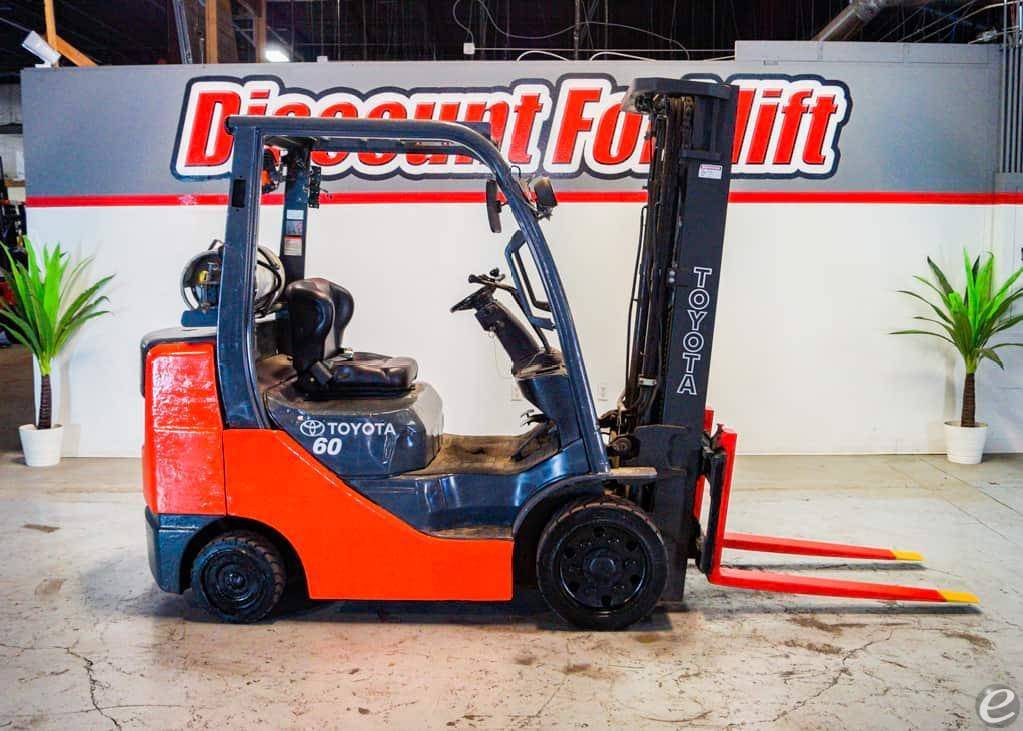 2015 Toyota 8FGCU30 LP Gas Forklift...