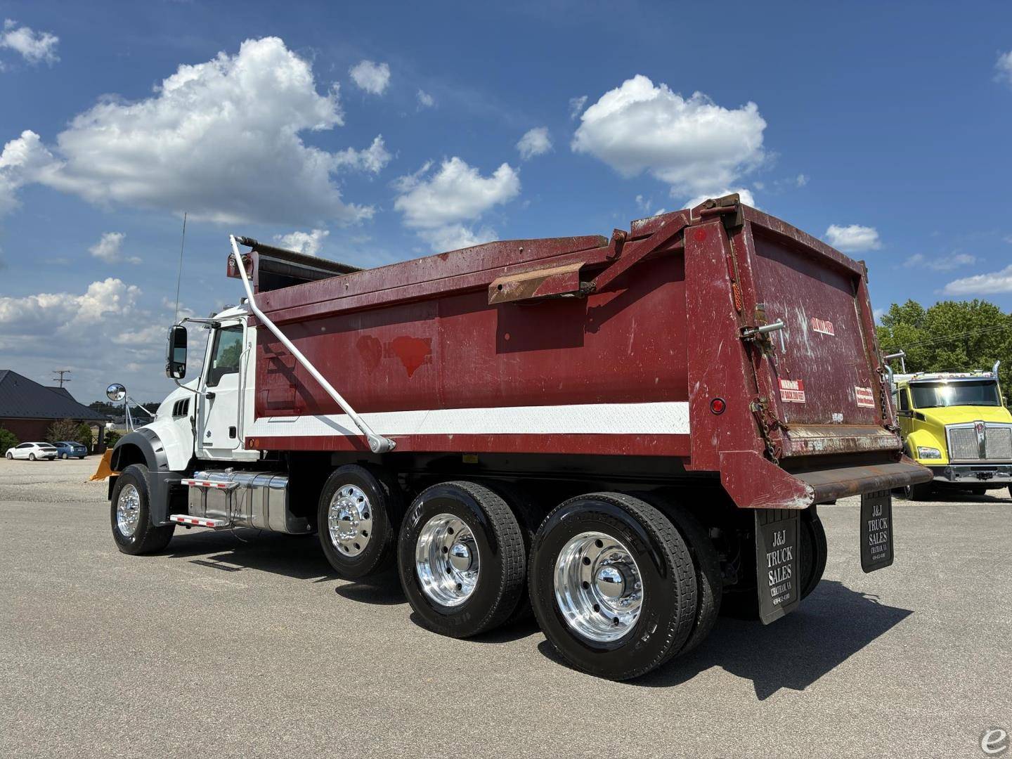 2020 Mack GRANITE 64FR