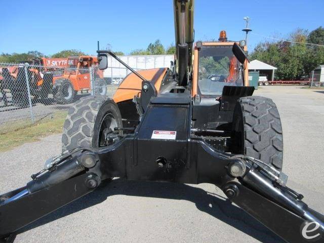 2015 JLG 1255