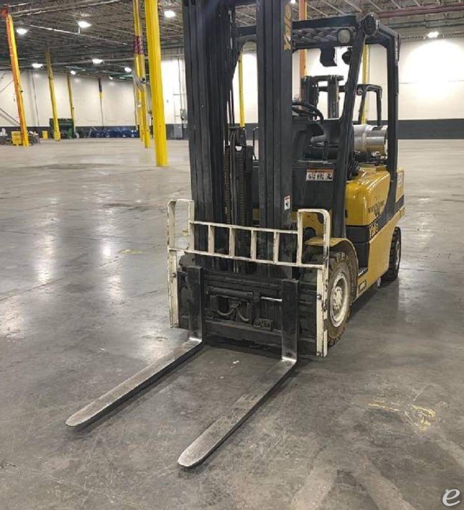 2011 Yale GLP050VX