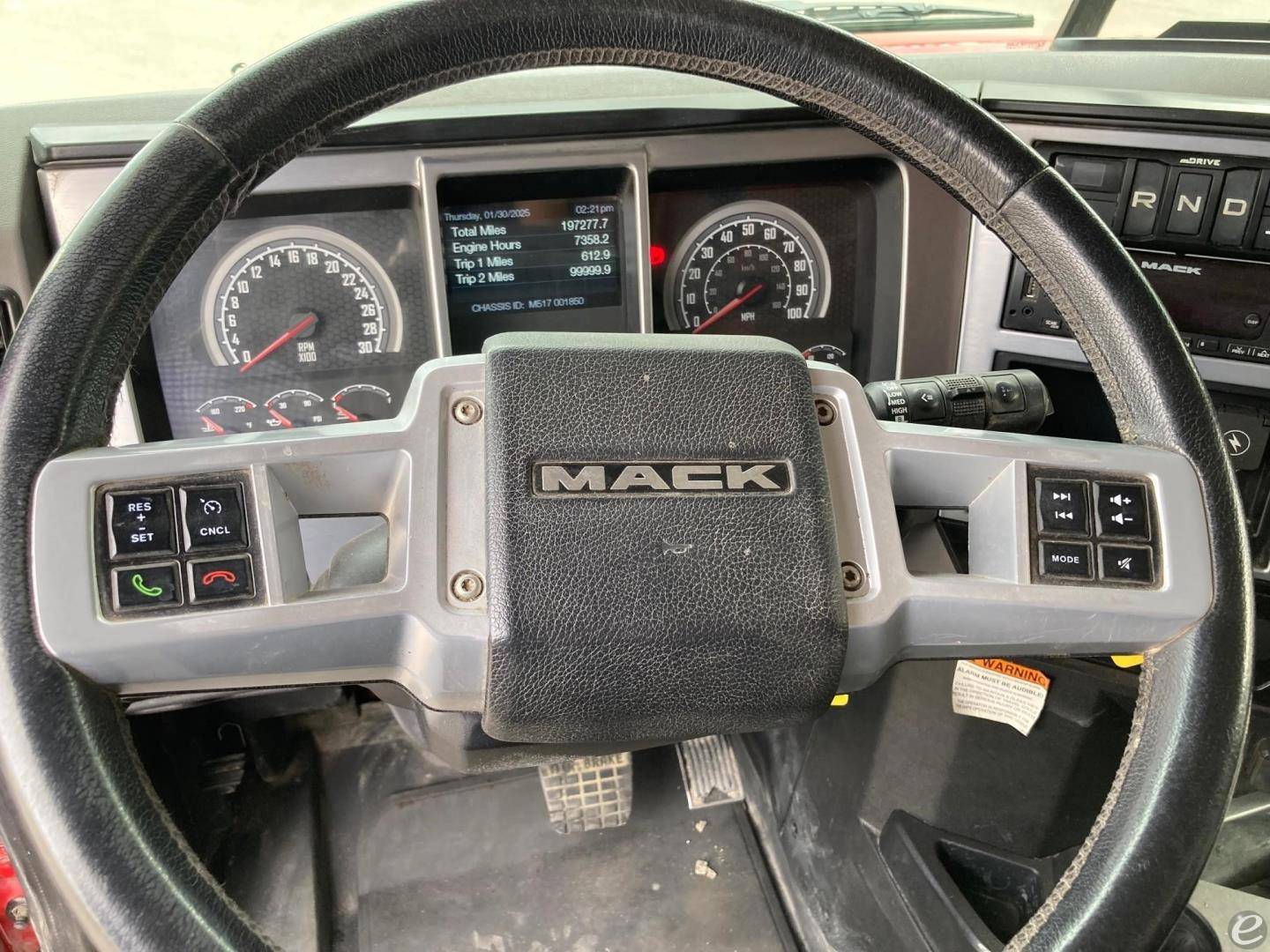 2022 Mack GRANITE 104FR