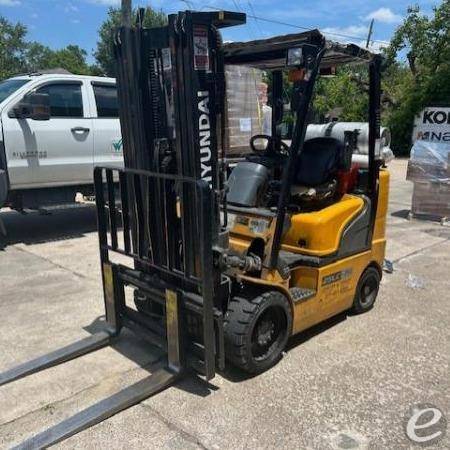 2021 Hyundai 25LC-7A