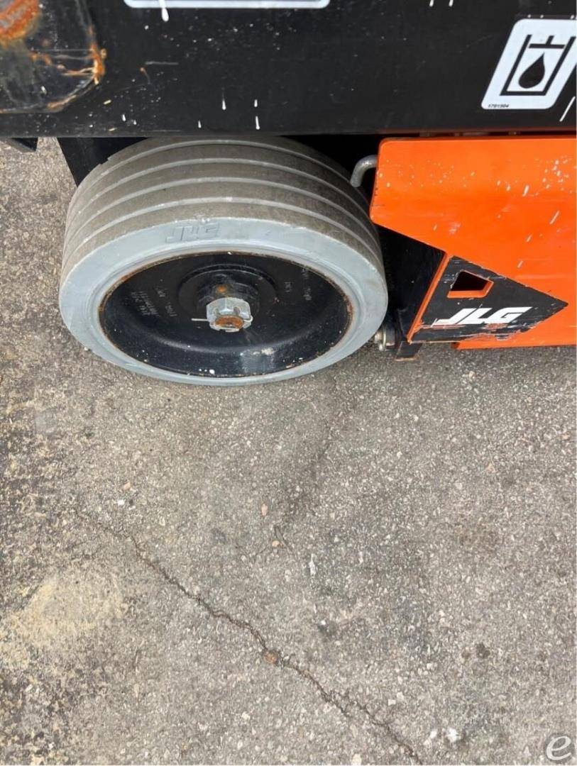 2021 JLG R1932i