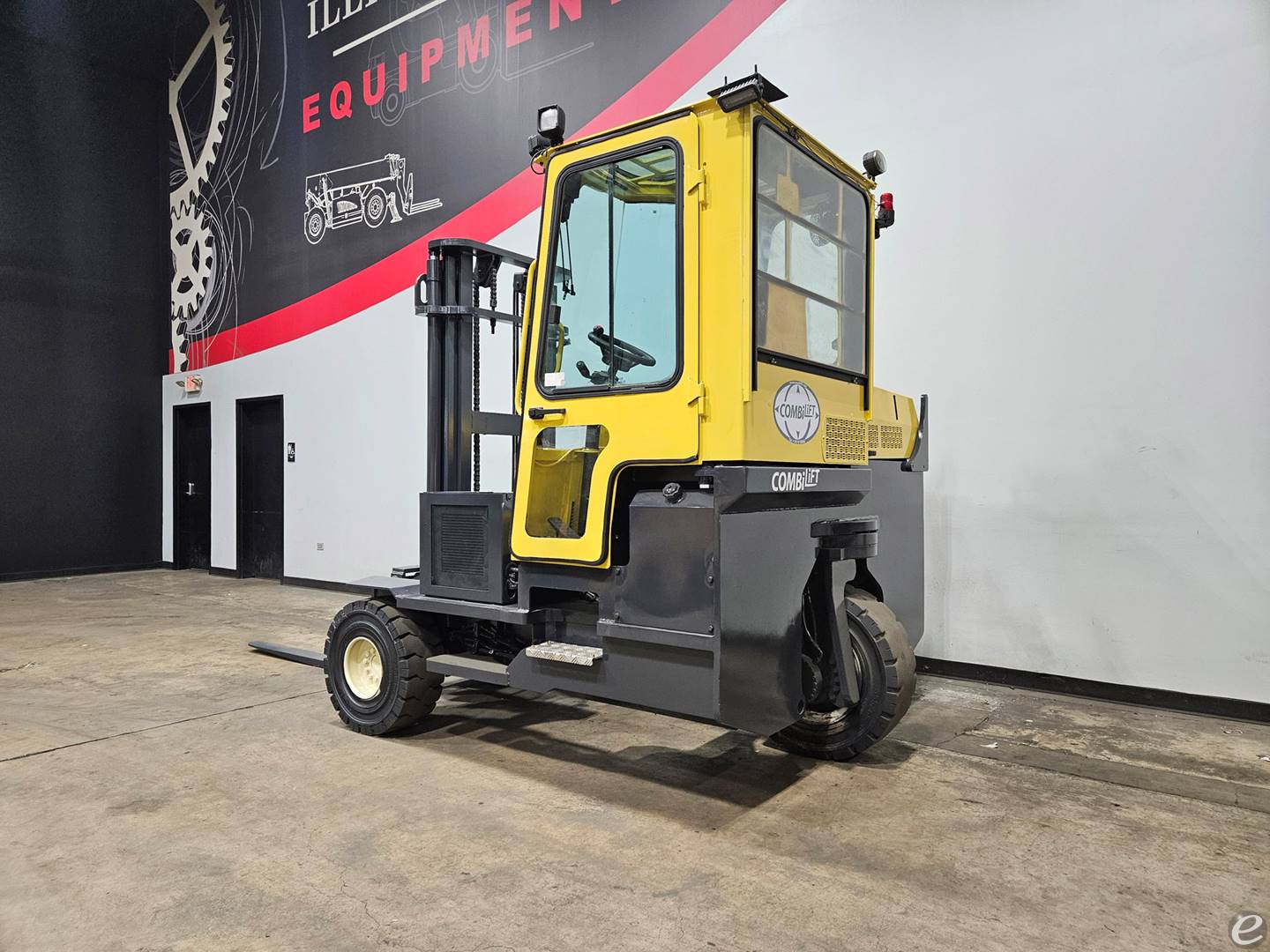 2017 Combilift C8000LR