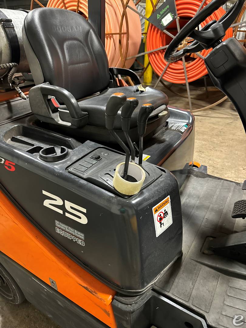 2017 Doosan GC25P-5