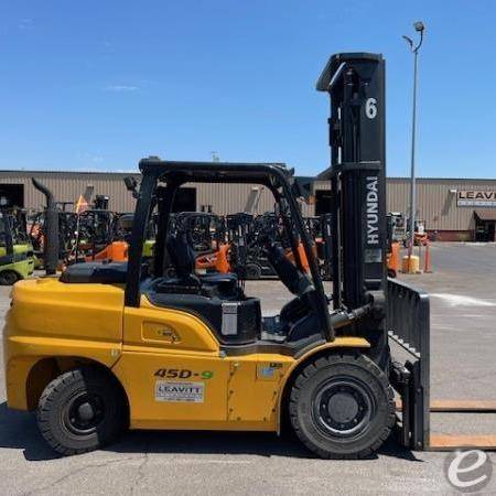 2019 Hyundai 45D-9